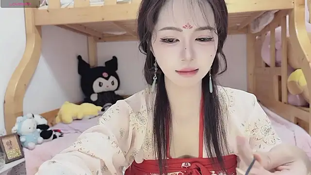 Snapshot of Sue101010 chatting on October 2025 11:57:02 AM Sue101010 online show from October 2025 11:57:02 AM