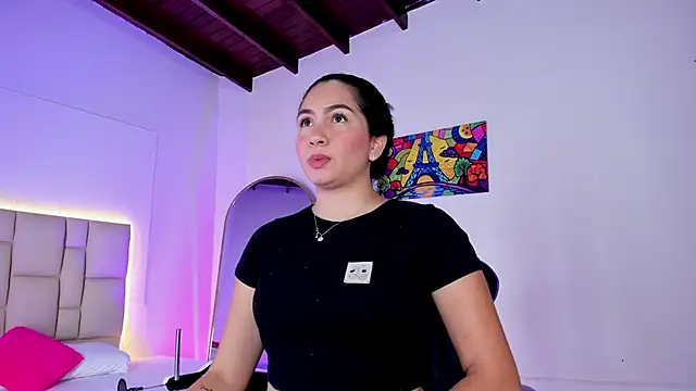 laura  carmona online show from September 2025 11:44:01 AM