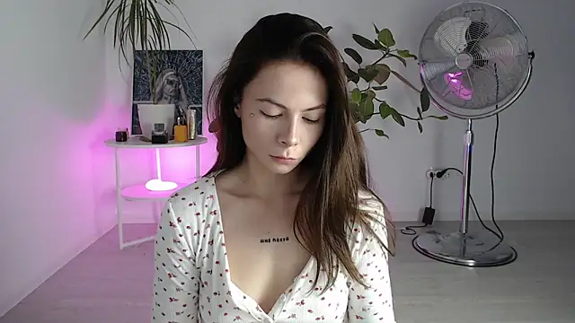 Snapshot of ChloeSummers chatting on September 2025 10:07:02 AM ChloeSummers online show from September 2025 10:07:02 AM