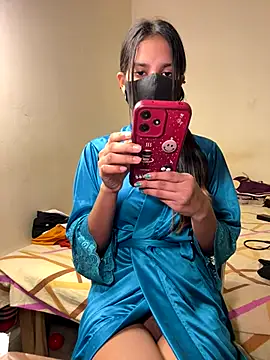 Snapshot of Hoty-Poonam chatting on October 2025 09:46:01 PM Hoty-Poonam online show from October 2025 09:46:01 PM