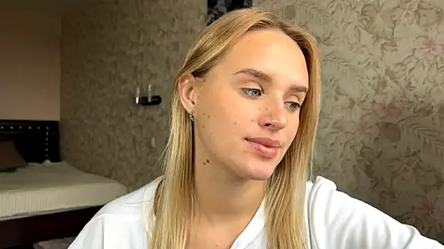 ElisabetLorney online show from September 2025 07:35:01 AM