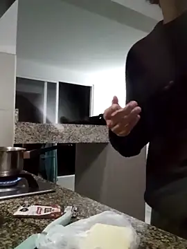 Snapshot of Alejandro92_cali chatting on October 2025 04:46:02 AM Alejandro92 cali online show from October 2025 04:46:02 AM