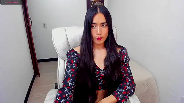 Snapshot of alexia_dusan chatting on October 2025 10:18:02 PM alexia dusan online show from October 2025 10:18:02 PM