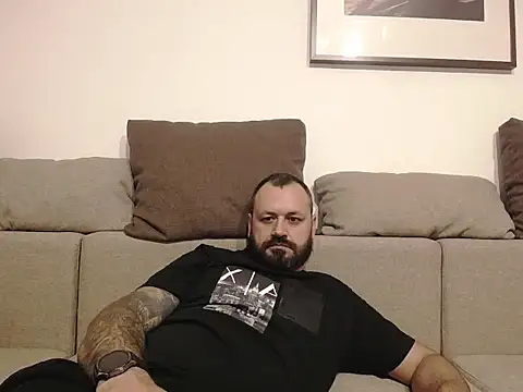 Snapshot of MatheoAmy chatting on October 2025 09:46:01 PM MatheoAmy online show from October 2025 09:46:01 PM