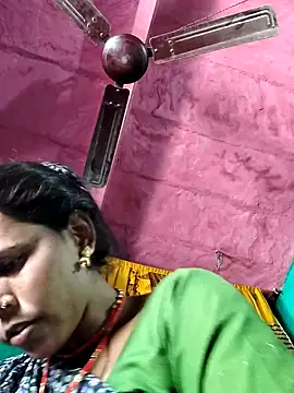 Pooja750 online show from October 2025 05:19:01 AM