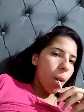 Liagni0 online show from September 2025 12:32:01 AM