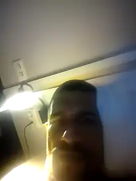 Snapshot of Dihmiranda chatting on November 2025 04:11:02 AM Dihmiranda online show from November 2025 04:11:02 AM