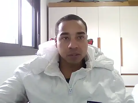 JUNINHOLEKE online show from September 2025 04:17:01 PM