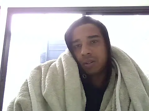 JUNINHOLEKE online show from September 2025 03:57:01 PM