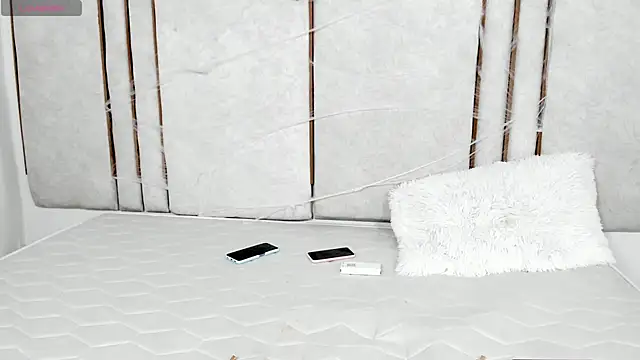 Lilith dry online show from October 2025 07:27:01 PM