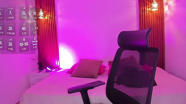 zoe evans5 online show from October 2025 12:19:01 PM