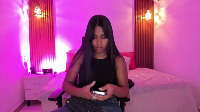 zoe evans5 online show from November 2025 12:06:01 PM