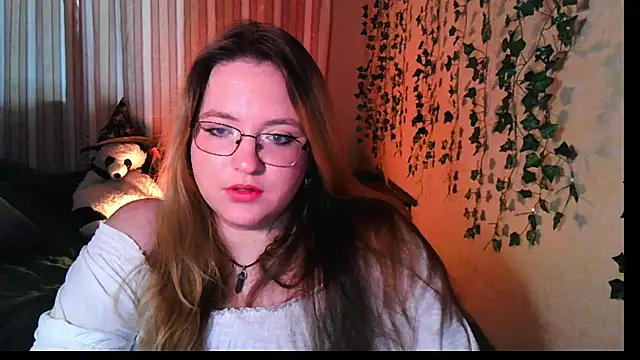 Snapshot of ZayaRush chatting on October 2025 10:38:01 AM ZayaRush online show from October 2025 10:38:01 AM