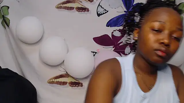 Minnie6879 online show from September 2025 05:24:01 PM