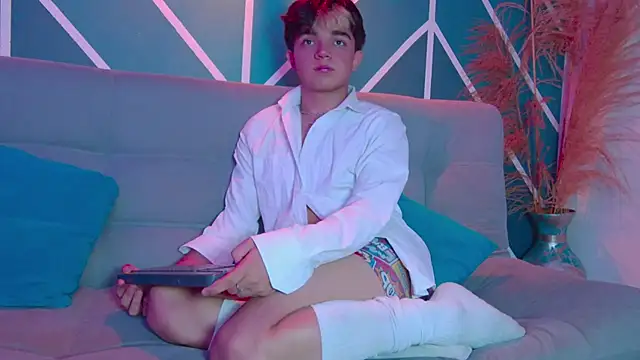 LucaDelart online show from September 2025 12:20:01 PM