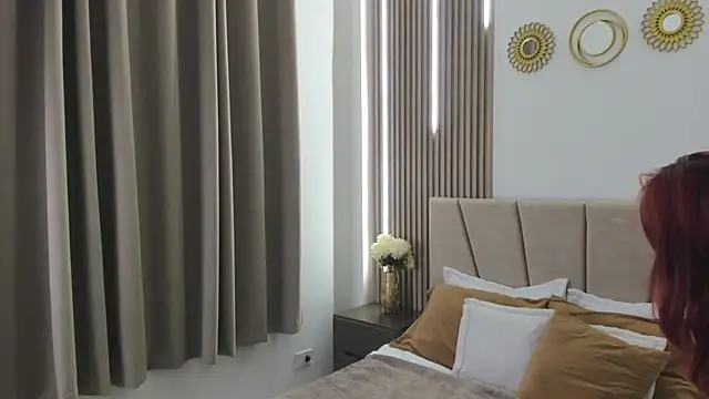 Larissa Miller online show from September 2025 12:51:01 PM