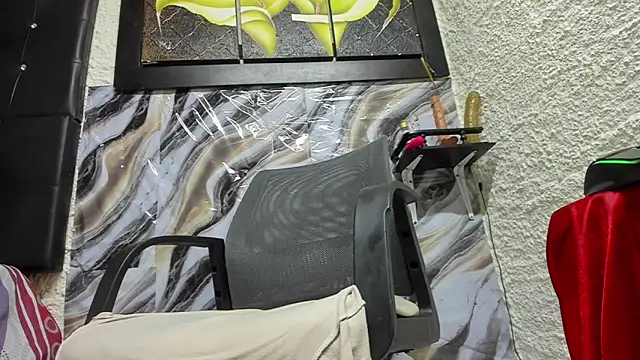 luiferrodri online show from September 2025 11:26:01 PM