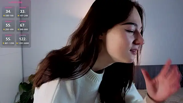 Mary Smitt online show from October 2025 05:02:02 PM