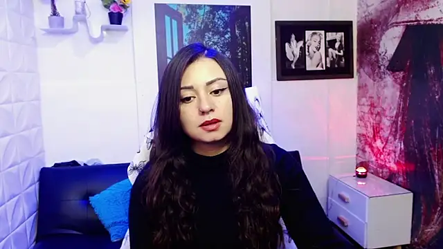 Eva Roussell online show from October 2025 04:18:01 PM