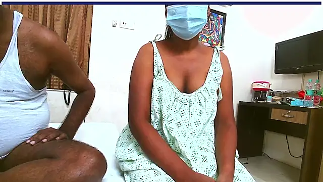 Snapshot of Rashikamalhotra chatting on November 2025 05:06:01 AM Rashikamalhotra online show from November 2025 05:06:01 AM