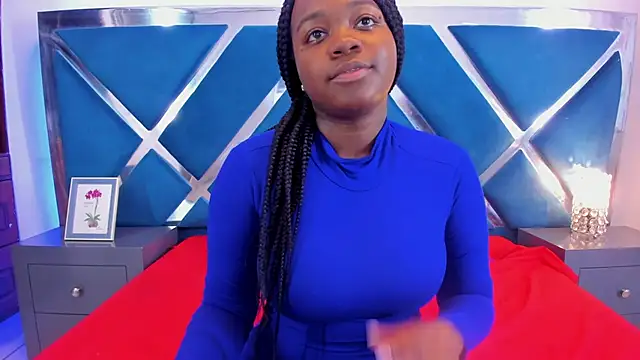 SulyClarck online show from October 2025 08:02:02 PM