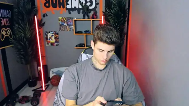 Snapshot of JackWolw chatting on October 2025 11:38:02 AM JackWolw online show from October 2025 11:38:02 AM