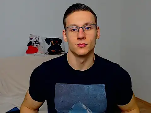 Snapshot of ZeinMiracles chatting on October 2025 05:53:02 PM ZeinMiracles online show from October 2025 05:53:02 PM