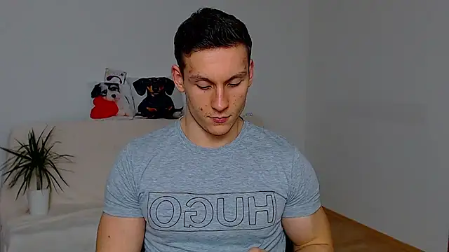 Snapshot of ZeinMiracles chatting on November 2025 11:05:01 PM ZeinMiracles online show from November 2025 11:05:01 PM