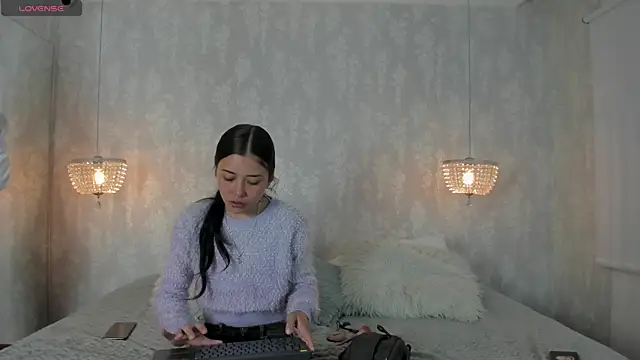 hasna angels online show from September 2025 12:17:01 PM