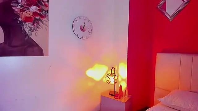 Snapshot of Miia_colliins chatting on November 2025 07:58:01 PM Miia colliins online show from November 2025 07:58:01 PM