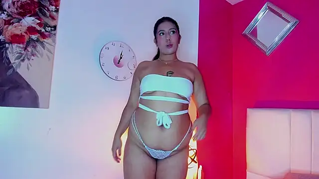 Snapshot of Miia_colliins chatting on November 2025 08:30:01 PM Miia colliins online show from November 2025 08:30:01 PM