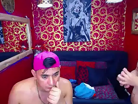 Snapshot of JHOVA23CM chatting on December 2025 06:05:01 PM JHOVA23CM online show from December 2025 06:05:01 PM