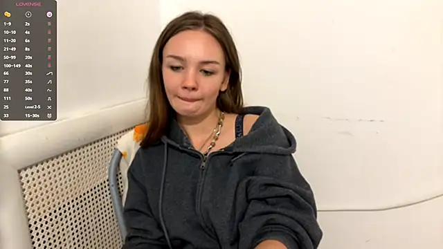 Snapshot of VelvetKate chatting on September 2025 05:25:01 PM VelvetKate online show from September 2025 05:25:01 PM