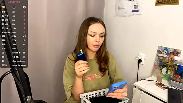 Snapshot of VelvetKate chatting on November 2025 07:47:01 PM VelvetKate online show from November 2025 07:47:01 PM