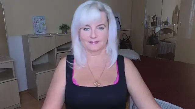 Snapshot of Vina_Vision chatting on September 2025 10:20:01 AM Vina Vision online show from September 2025 10:20:01 AM