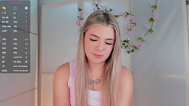 AliaBuerstatte online show from October 2025 07:10:02 PM