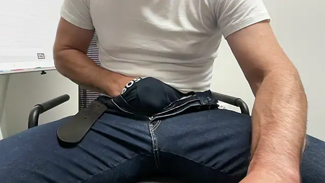 Snapshot of harrys74 chatting on October 2025 01:56:02 PM harrys74 online show from October 2025 01:56:02 PM