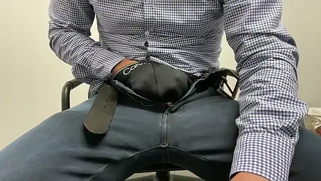 Snapshot of harrys74 chatting on October 2025 10:22:02 AM harrys74 online show from October 2025 10:22:02 AM