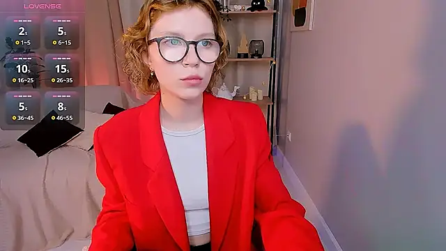 Peachy Carrie online show from September 2025 06:13:01 AM