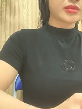 Snapshot of Tieuvi_18 chatting on October 2025 05:41:02 AM Tieuvi 18 online show from October 2025 05:41:02 AM