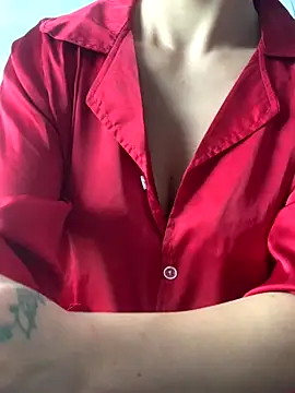 Snapshot of Tieuvi_18 chatting on November 2025 03:05:01 AM Tieuvi 18 online show from November 2025 03:05:01 AM