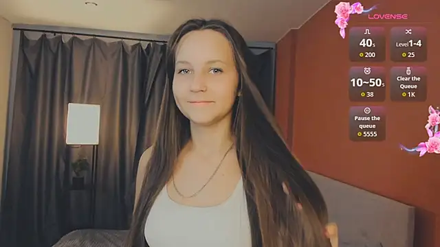 Snapshot of day_may chatting on October 2025 01:40:02 PM day may online show from October 2025 01:40:02 PM