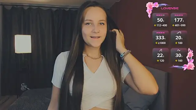 Snapshot of day_may chatting on November 2025 01:01:02 PM day may online show from November 2025 01:01:02 PM