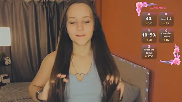 Snapshot of day_may chatting on November 2025 01:13:01 PM day may online show from November 2025 01:13:01 PM