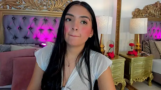 AnnieVegga online show from October 2025 02:07:02 PM