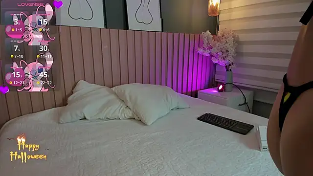 Snapshot of Maraia_Ford chatting on October 2025 10:34:02 PM Maraia Ford online show from October 2025 10:34:02 PM