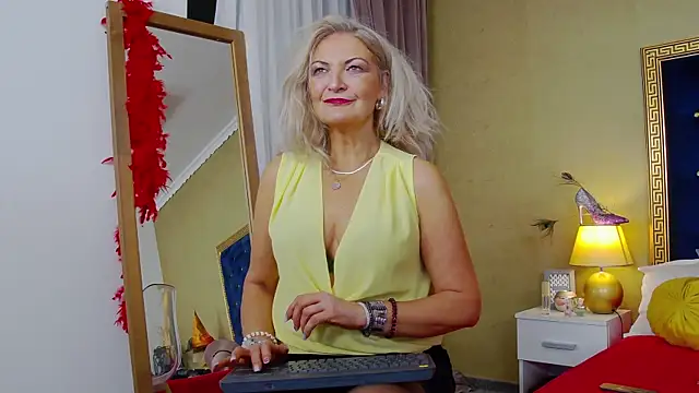 Allura Jenson online show from October 2025 08:42:01 PM