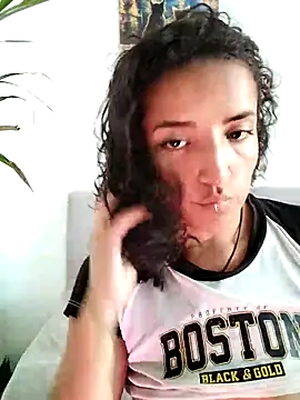 Snapshot of luna_love_xoxo chatting on October 2025 10:28:02 PM luna love xoxo online show from October 2025 10:28:02 PM