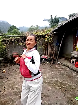 bany-xx online show from September 2025 02:00:02 AM