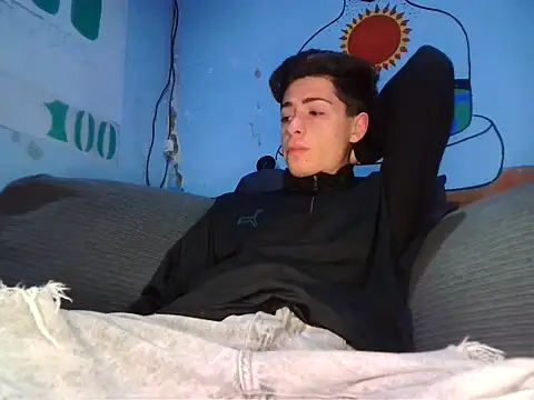 Snapshot of Newbrian20 chatting on October 2025 09:38:02 PM Newbrian20 online show from October 2025 09:38:02 PM